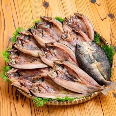 干しこまい（一夜干し）800g×2ケース